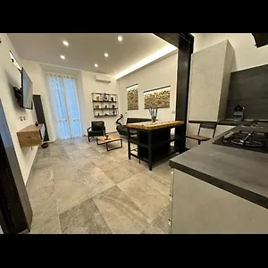 https://koman-house.hotelitalianriviera.com